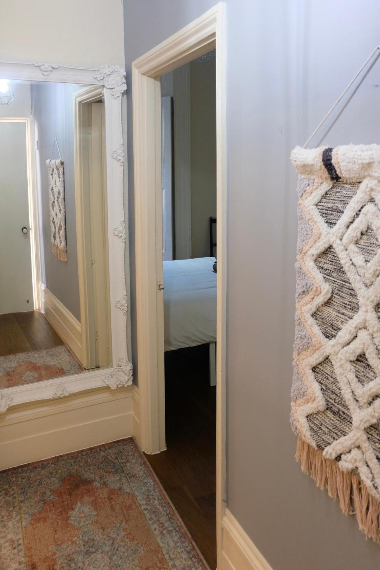 Amanah - 2 Bed Iconic Abbey Road Zone 2 Apartment *