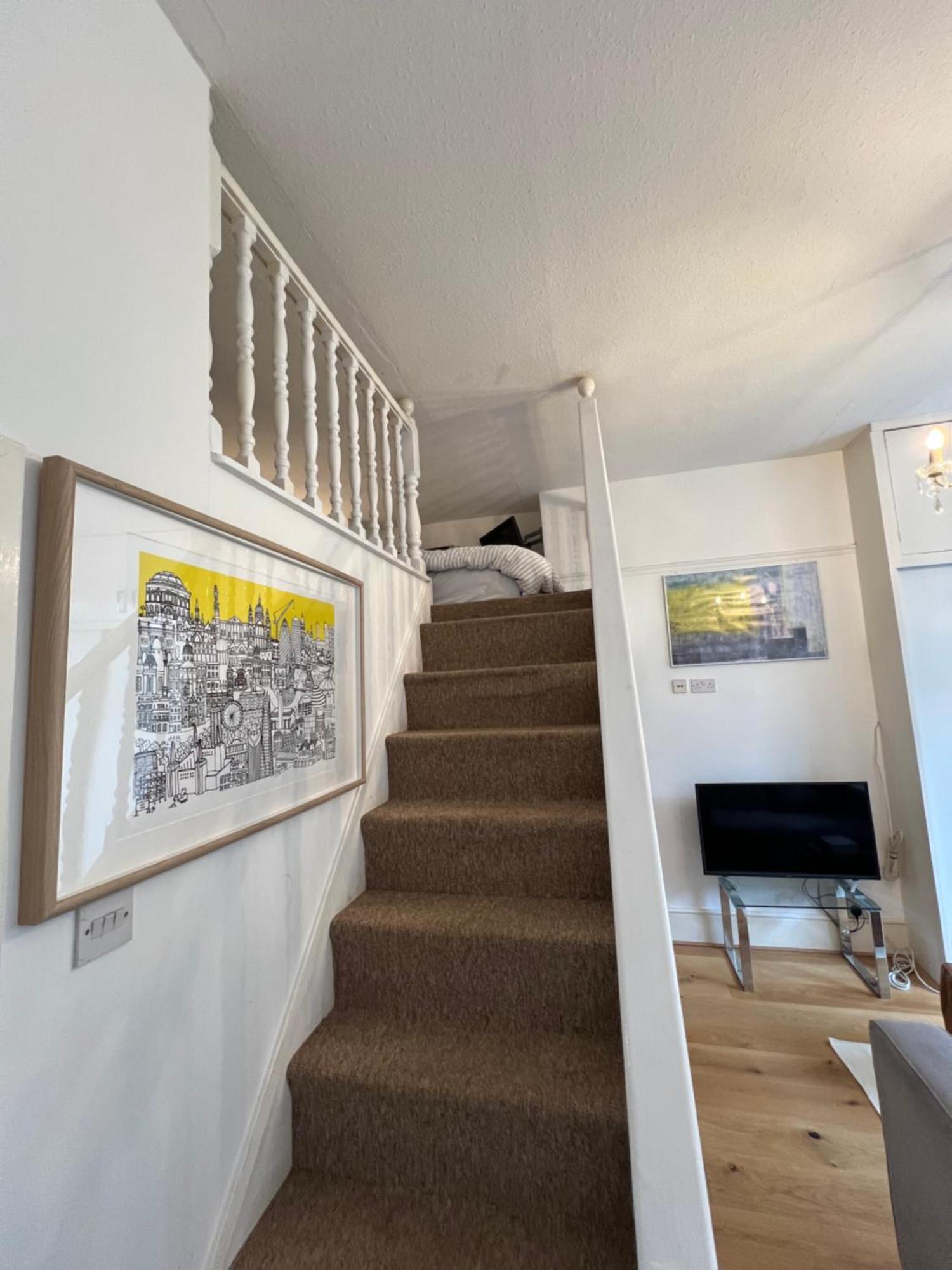 Apartment Maisonette Flat In Putney *