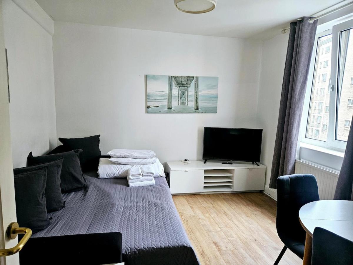 Apartment 1 Bedroom Near 3museums