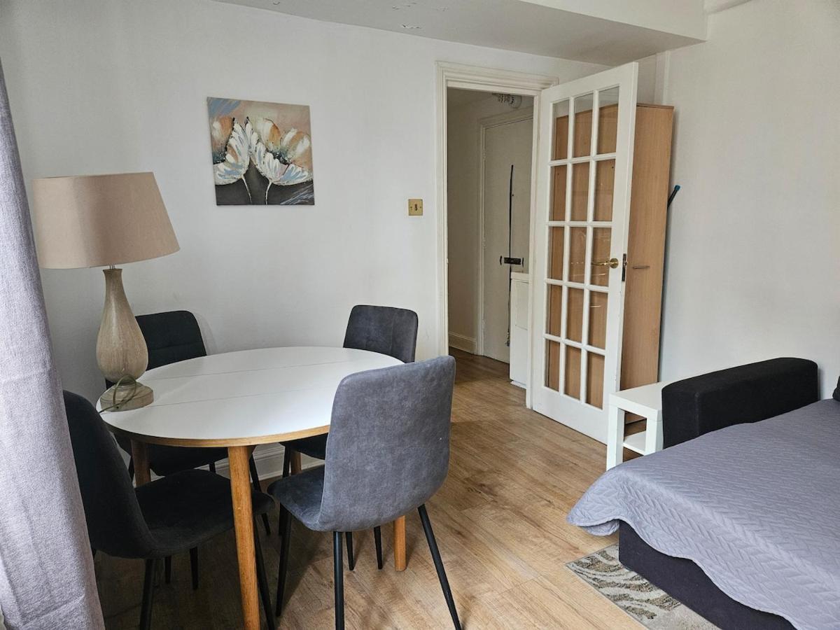1 Bedroom Near 3museums * London
