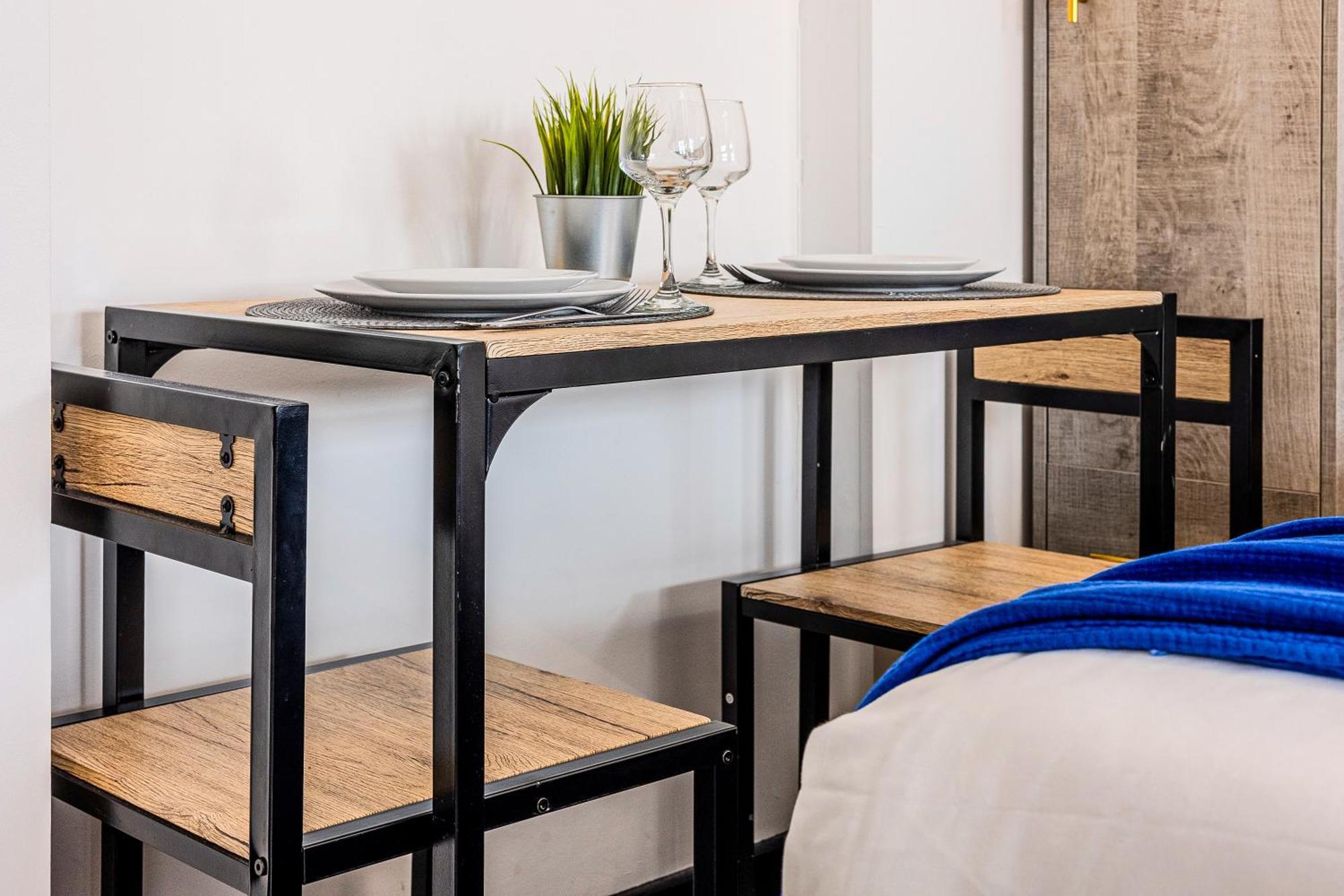 Apartment Langdon Apartments, Bouverie Place London