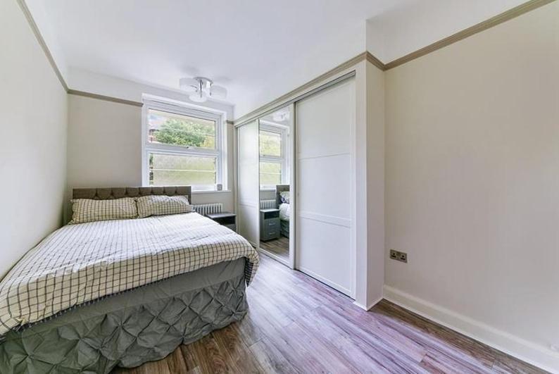 Tower Bridge St Katherines Docks 2 Bedroom London