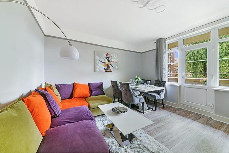 Tower Bridge St Katherines Docks 2 Bedroom Apartment