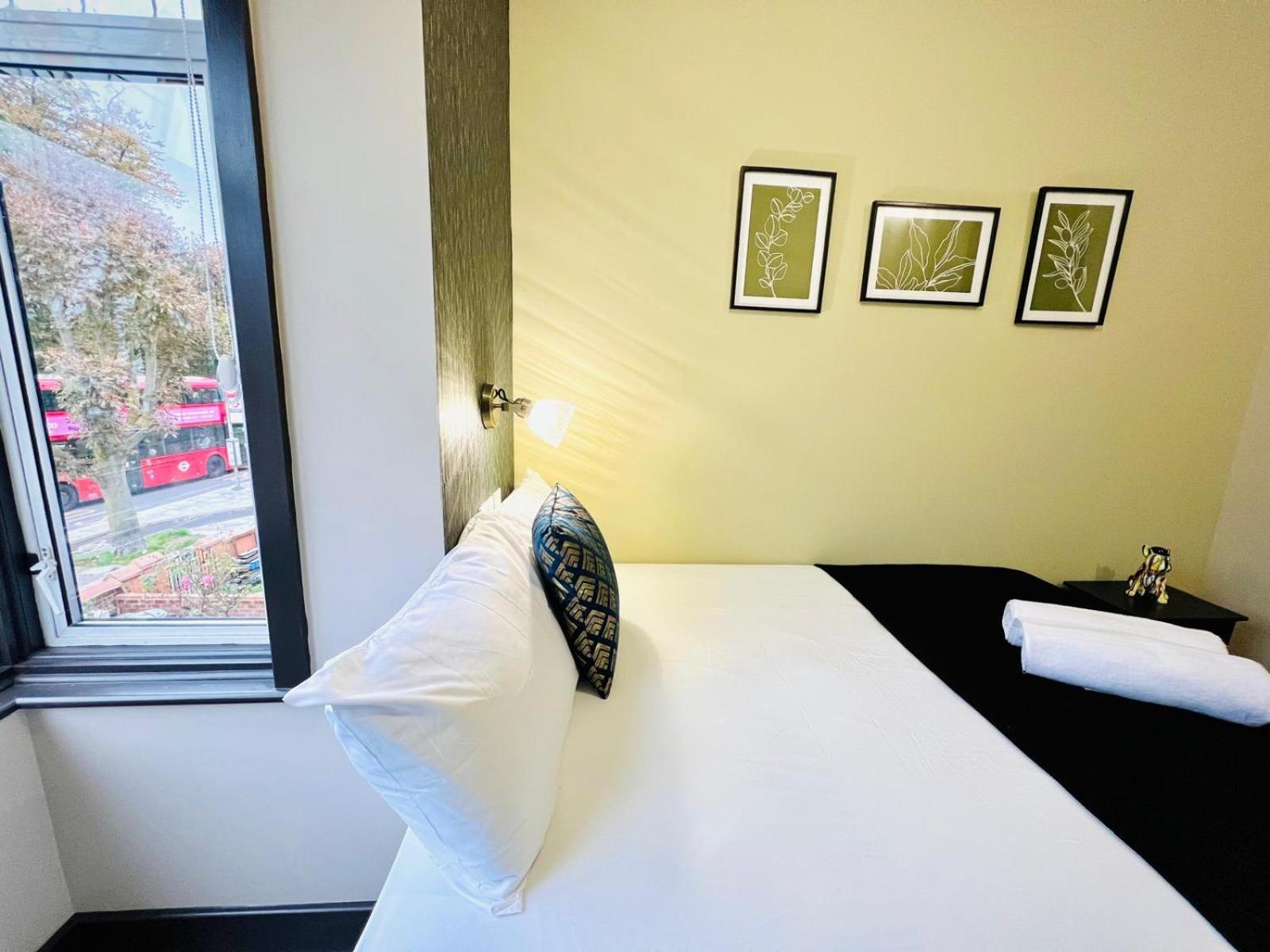 Caledonian House - Vibrant Vibe Apartment