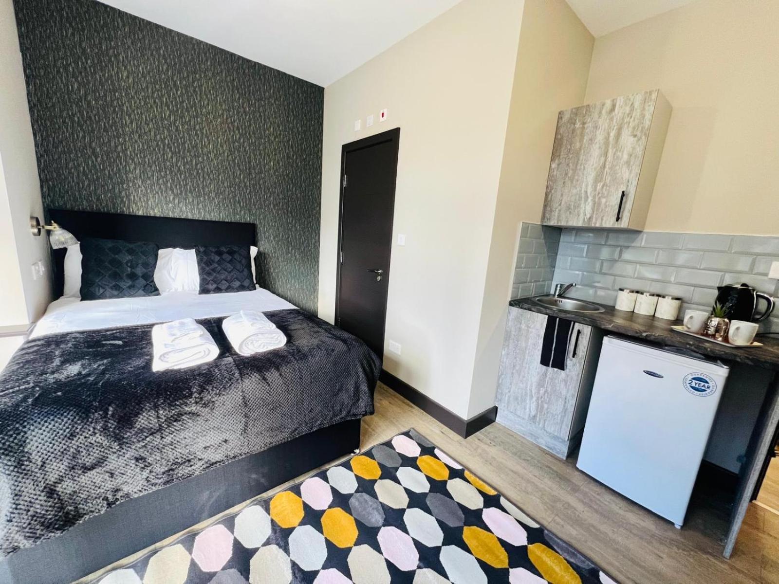Caledonian House - Vibrant Vibe * London