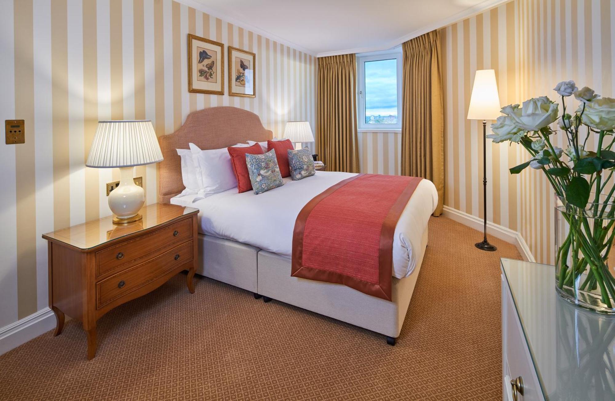 Cheval Thorney Court At Hyde Park 5* Londen