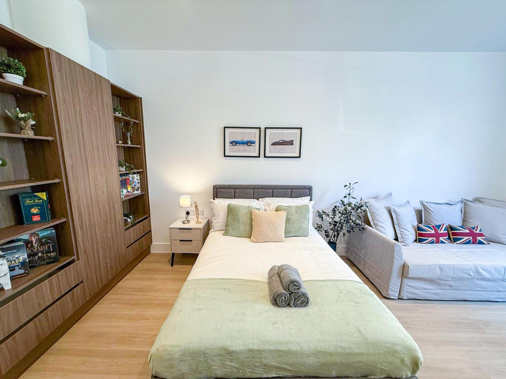 Modern & 3bedroom Flat With Pvt Balcony Steps From Regent's Park * Londres