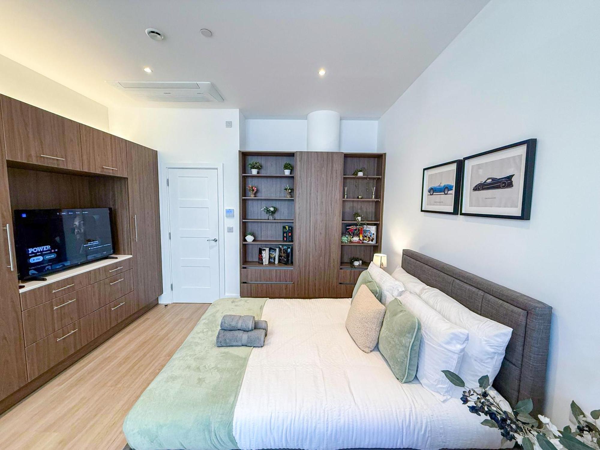 Modern & 3bedroom Flat With Pvt Balcony Steps From Regent's Park Apartamento *