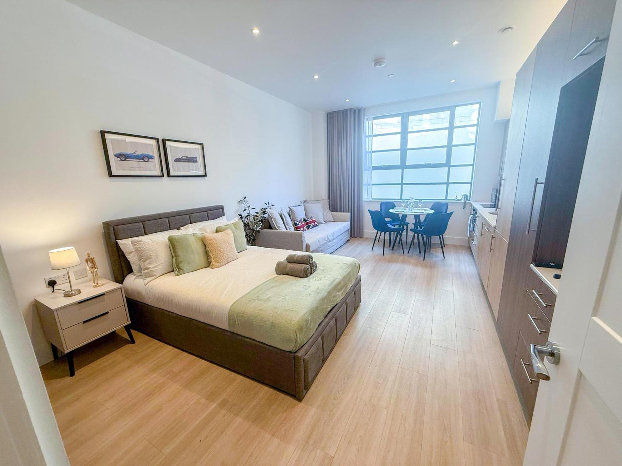 Modern & 3bedroom Flat With Pvt Balcony Steps From Regent's Park Apartamento Londres