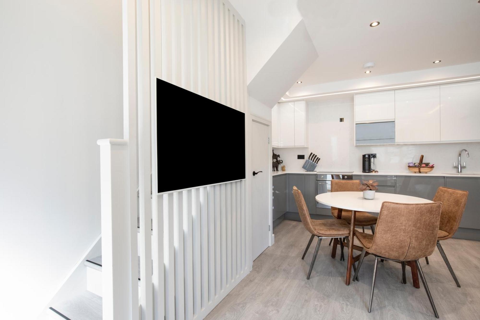 Apartment Luxury 3 Bedroom Flat 5 Min To Tube Station