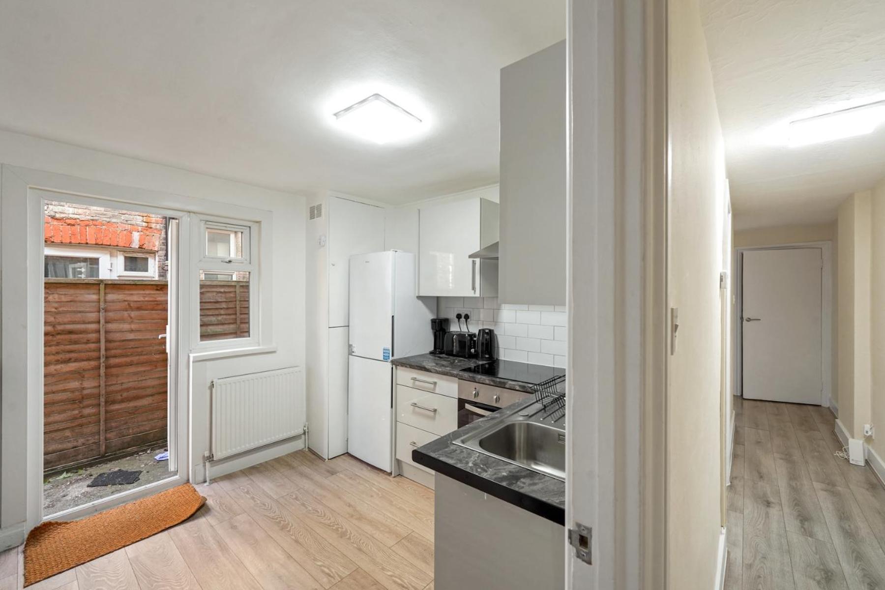 Leilighet New With Large Garden *