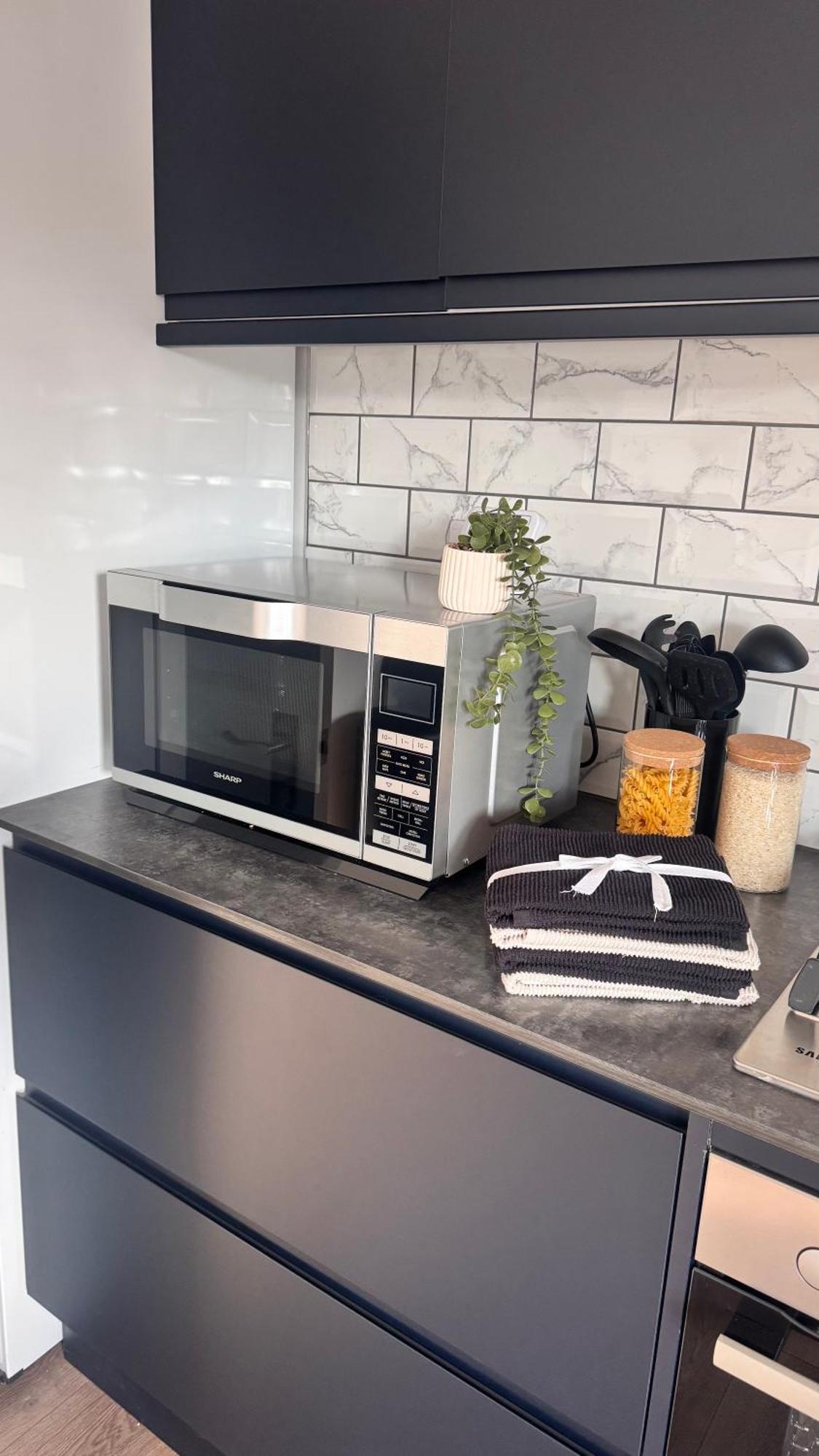 Cosy 2 Bed In Putney, Sleeps 6, With Netflix & Games * Londen