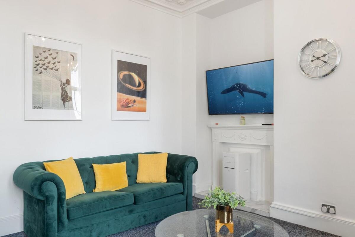 Luxury Two Bedroom In Oxford Street 10gs * London
