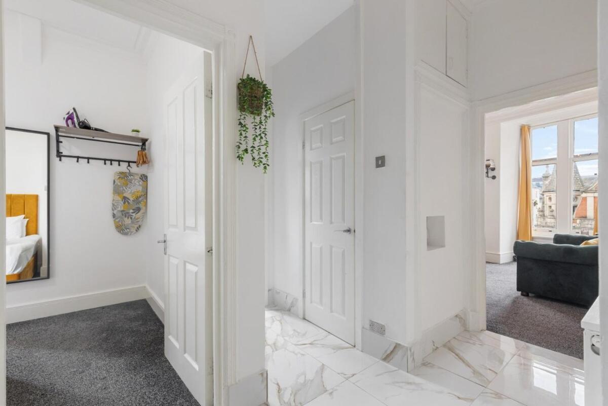 Luxury Two Bedroom In Oxford Street 10gs * London