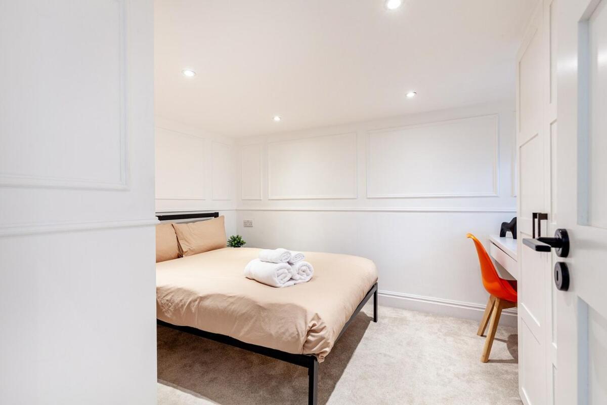 Two Bedroom Flat Next To Paddington St
