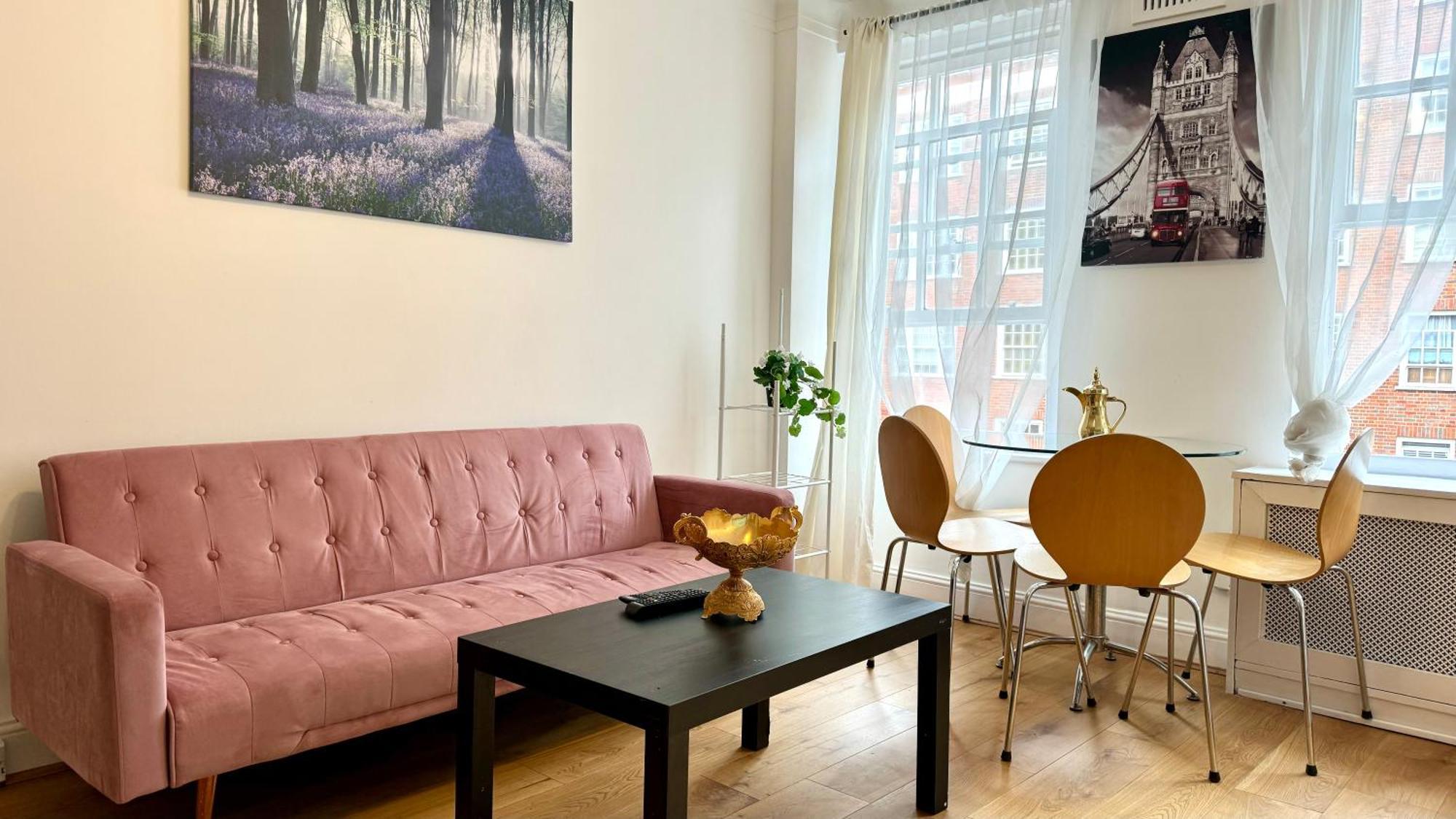 Apartment Stylish 2 Bedroom By Ali