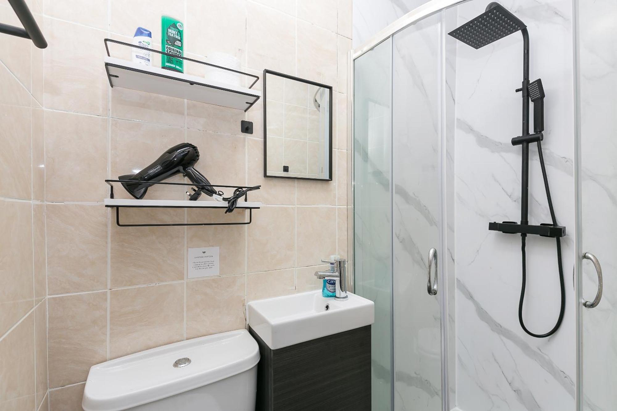 King Cross Collective - By Aura Hostel London