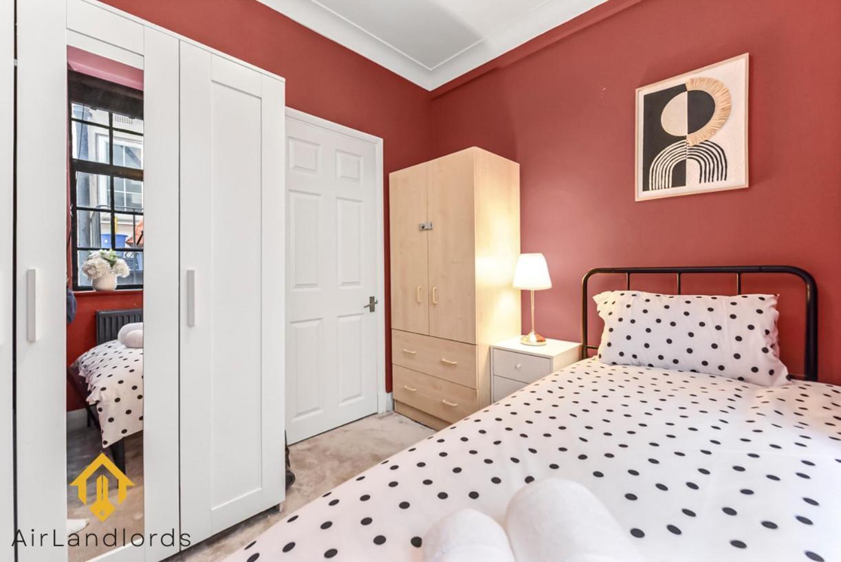 Leilighet Stylish 3-bedroom Flat In Belsize Park Perfect For Families Business Trips! London