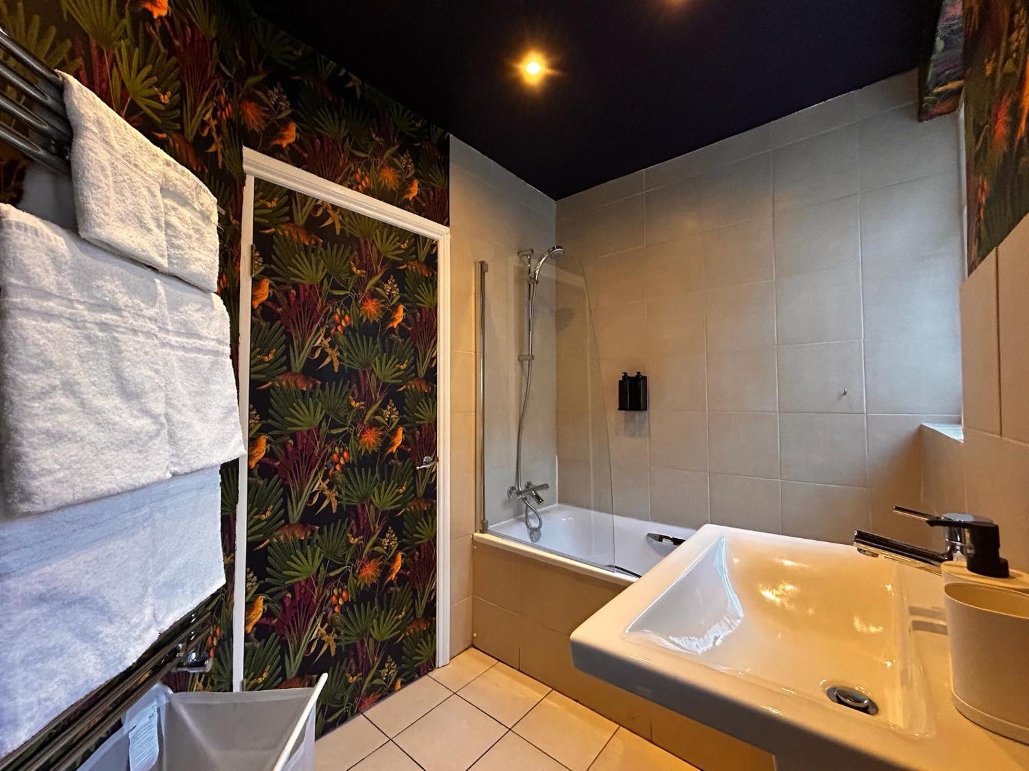 Rest Boutique Willesden Apartment *