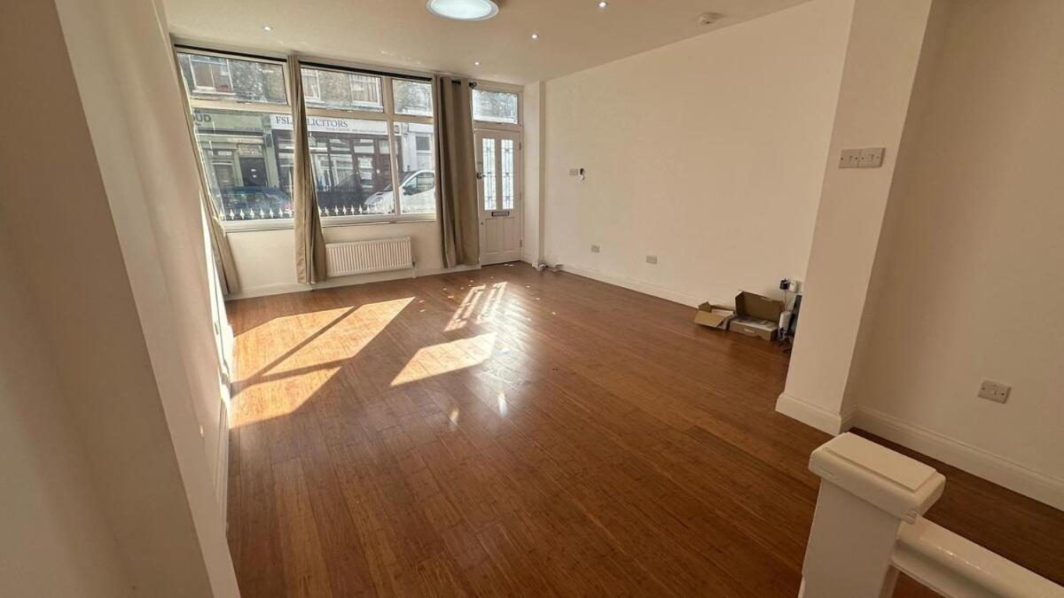 Bell Street 2 Bedroom Flat B London