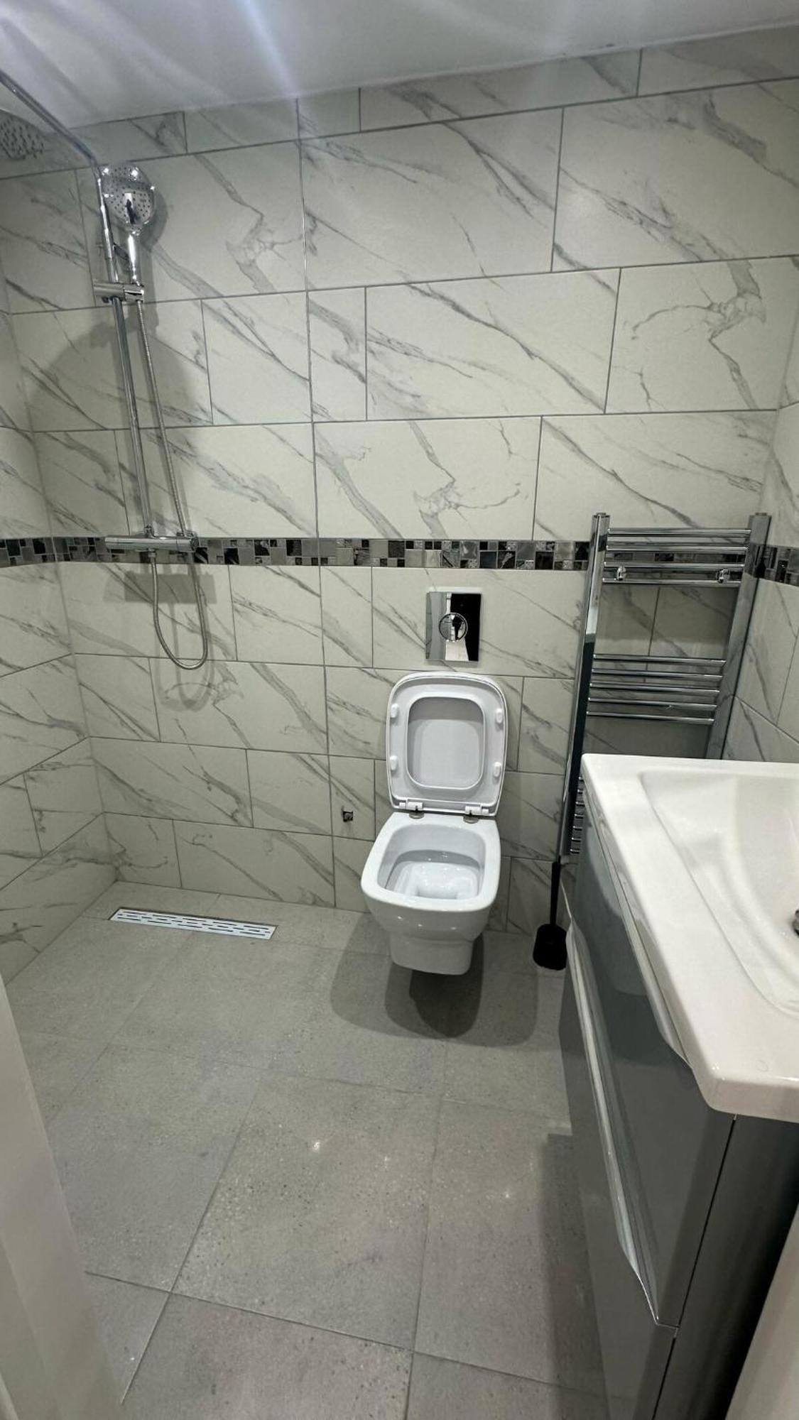 Bell Street 2 Bedroom Flat B * London
