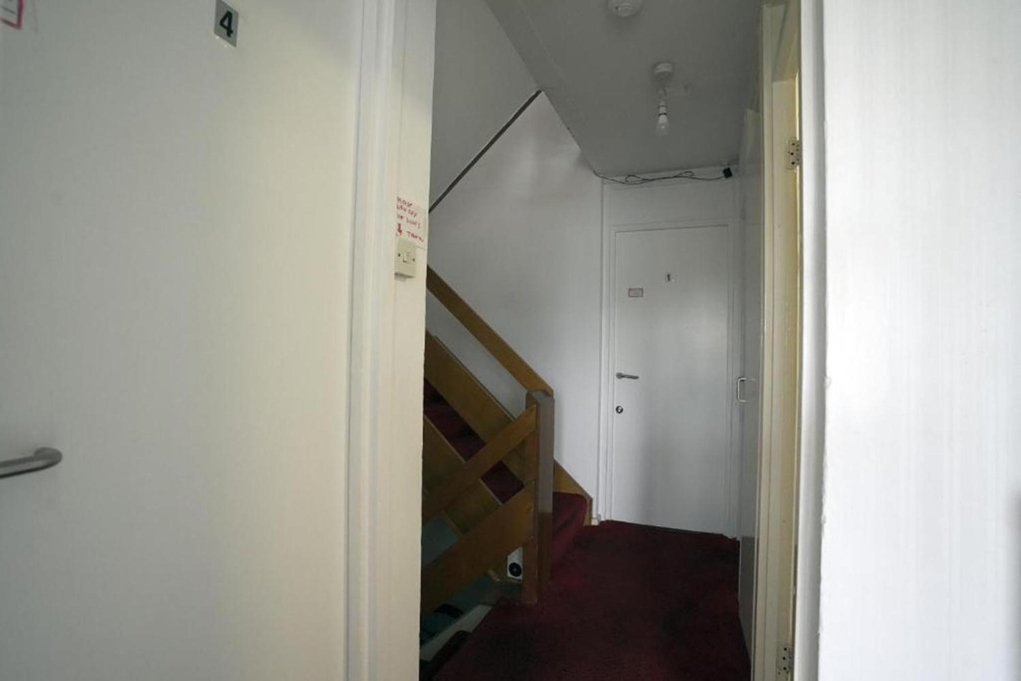 Homestay Elephant & Castle - Zone 2 - Private - Shared Bathroom *