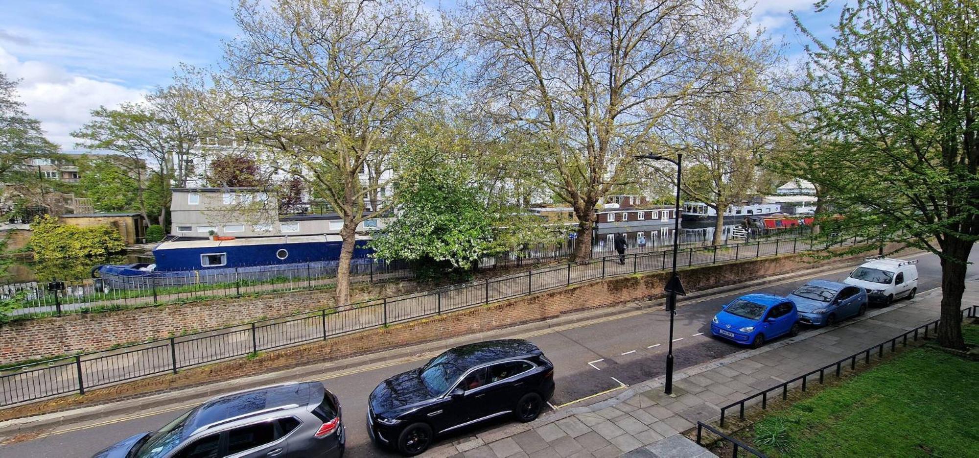Canal View 3 Bed Flat - Little Venice! London