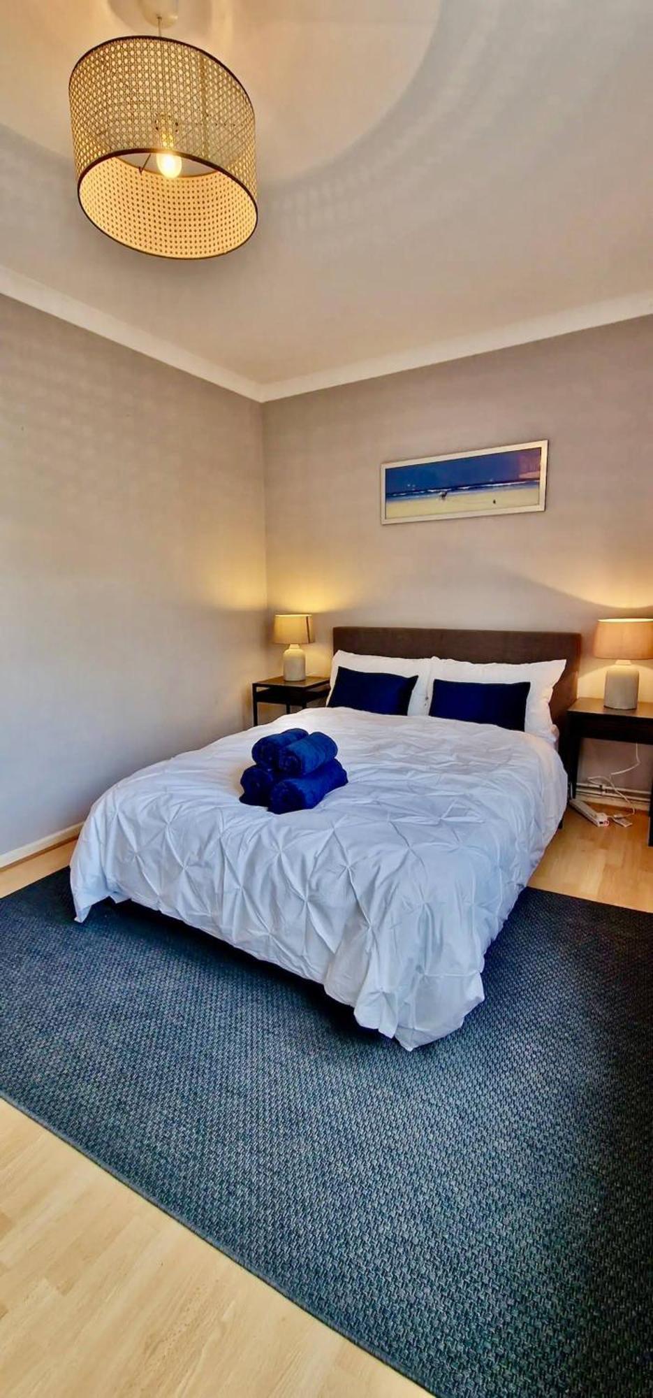 Canal View 3 Bed Flat - Little Venice! Apartment *