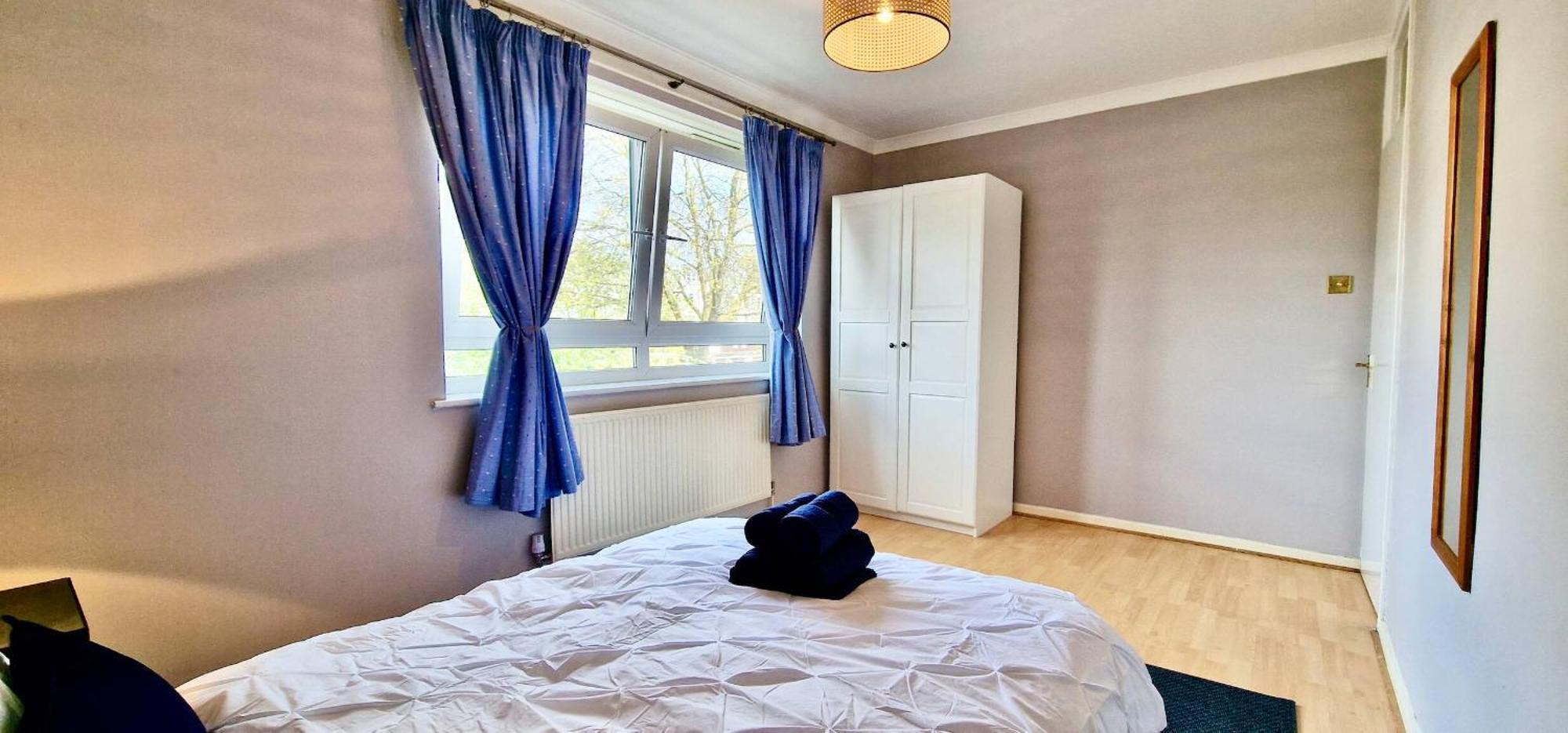 Canal View 3 Bed Flat - Little Venice! *