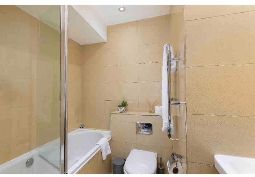West Stunning 2bed Flat Near Ladbroke Grove Apartment