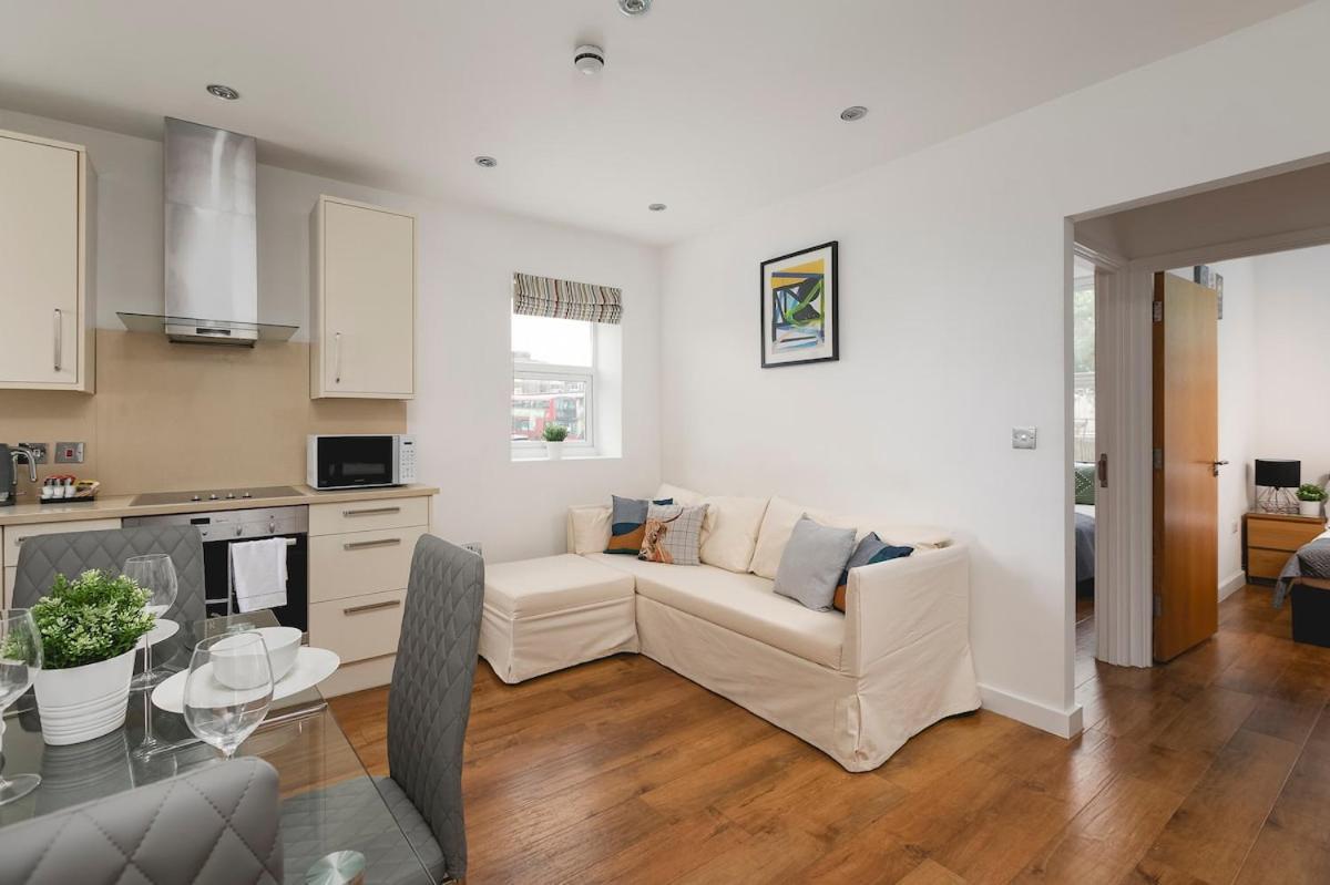 West Stunning 2bed Flat Near Ladbroke Grove