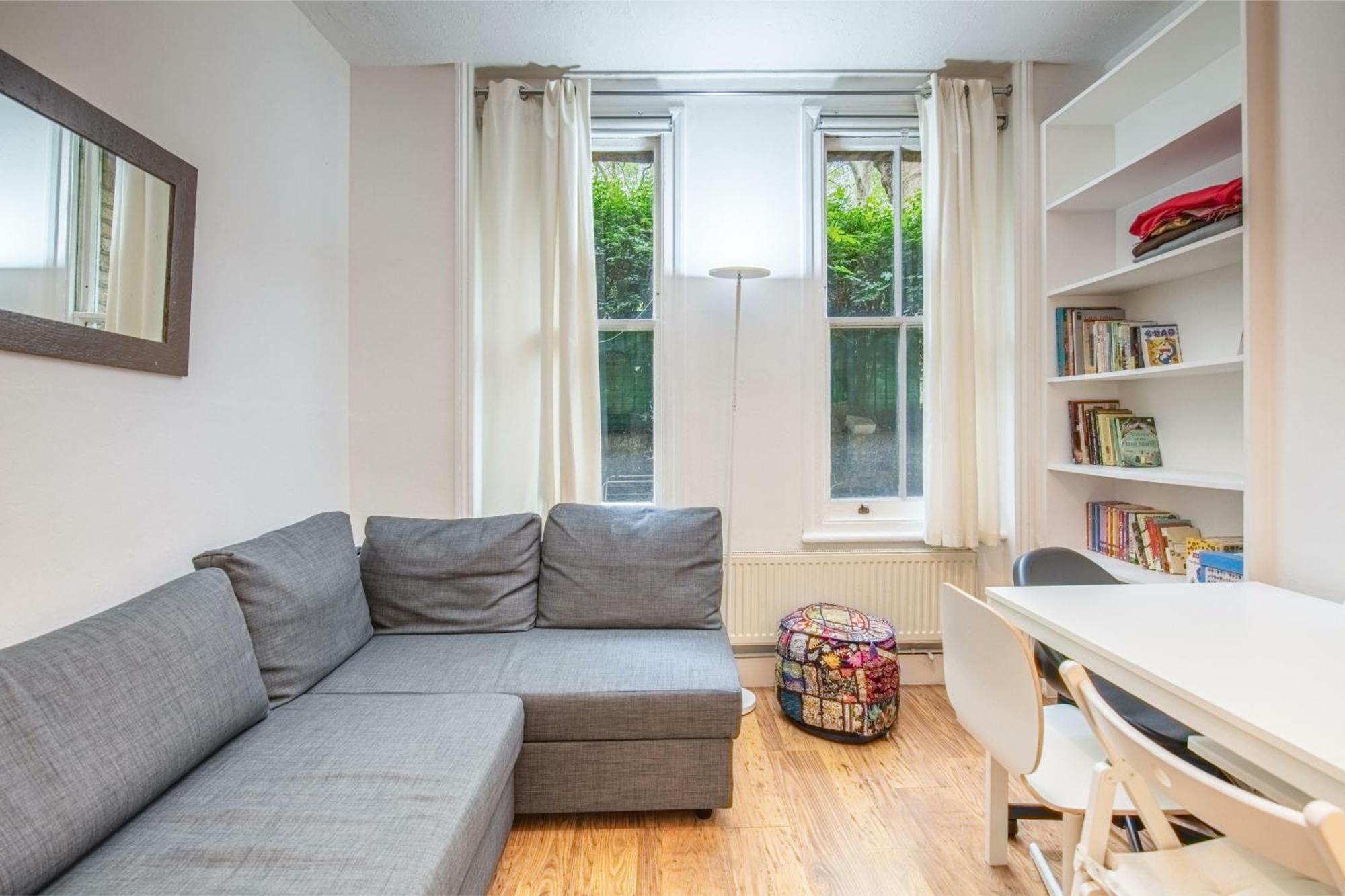 Well-connected 2bd Flat In Elephant & Castle * Londen