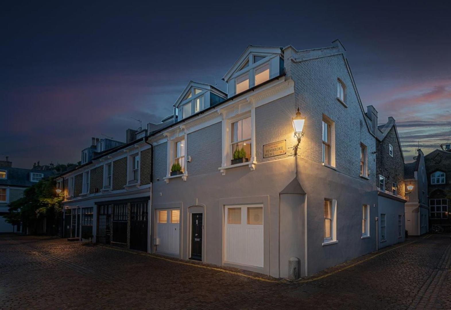 New Stunning 5bd Mews House Сasa de vacaciones