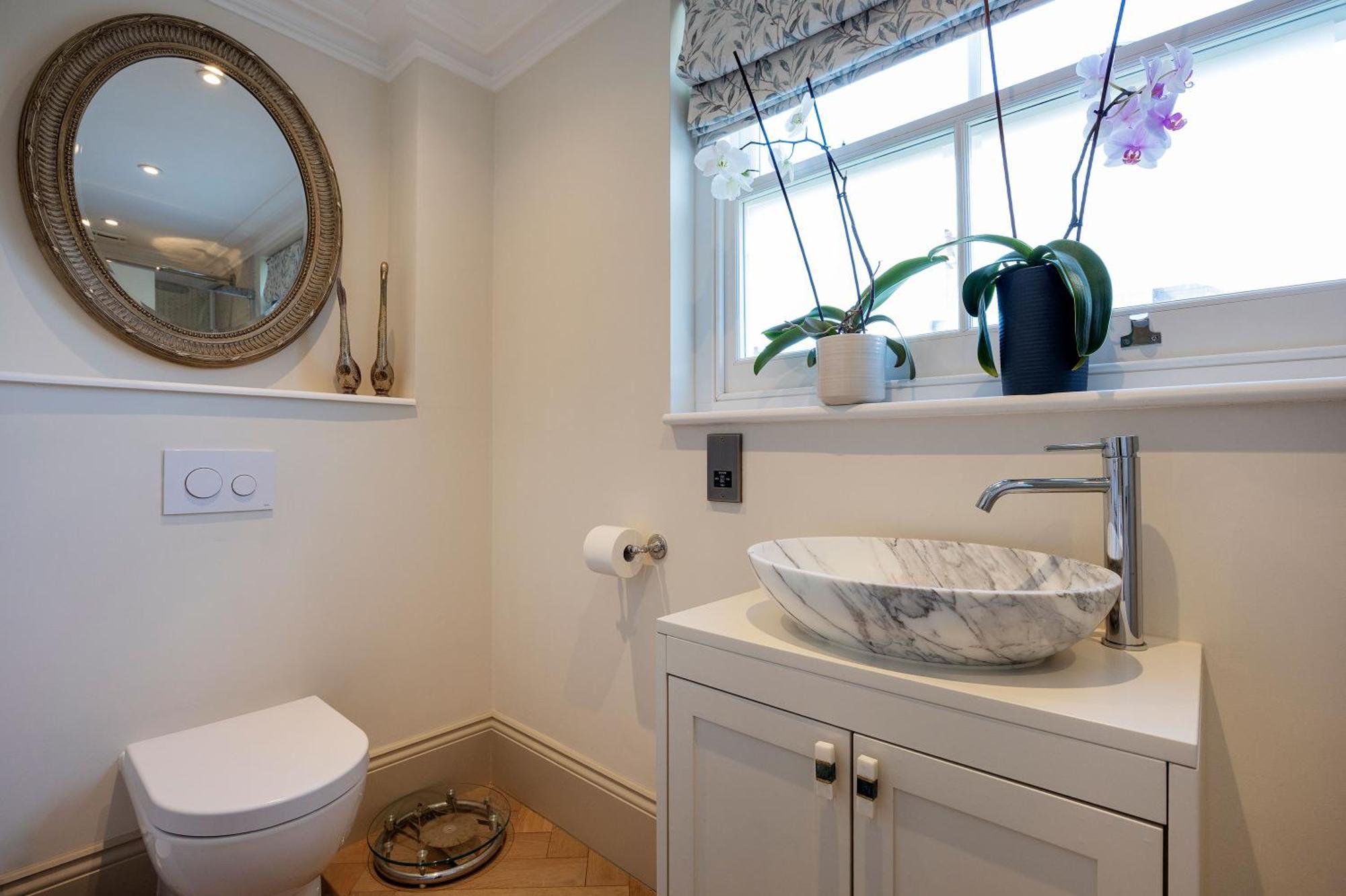 Veeve - Aqua Nova Elegance * London