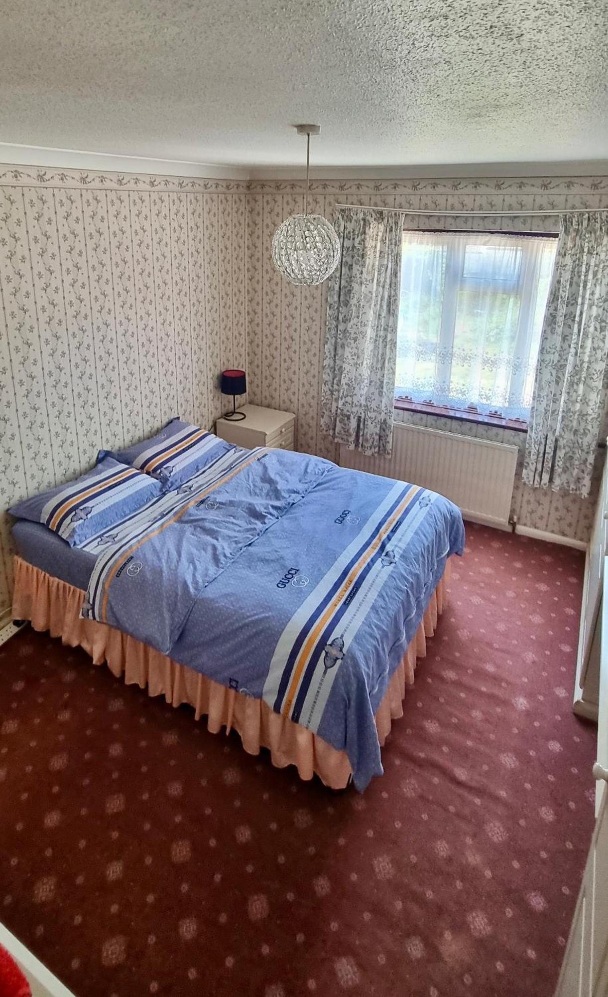 Barking House Sleeps 11 - Parking - Train Tube - Airport London