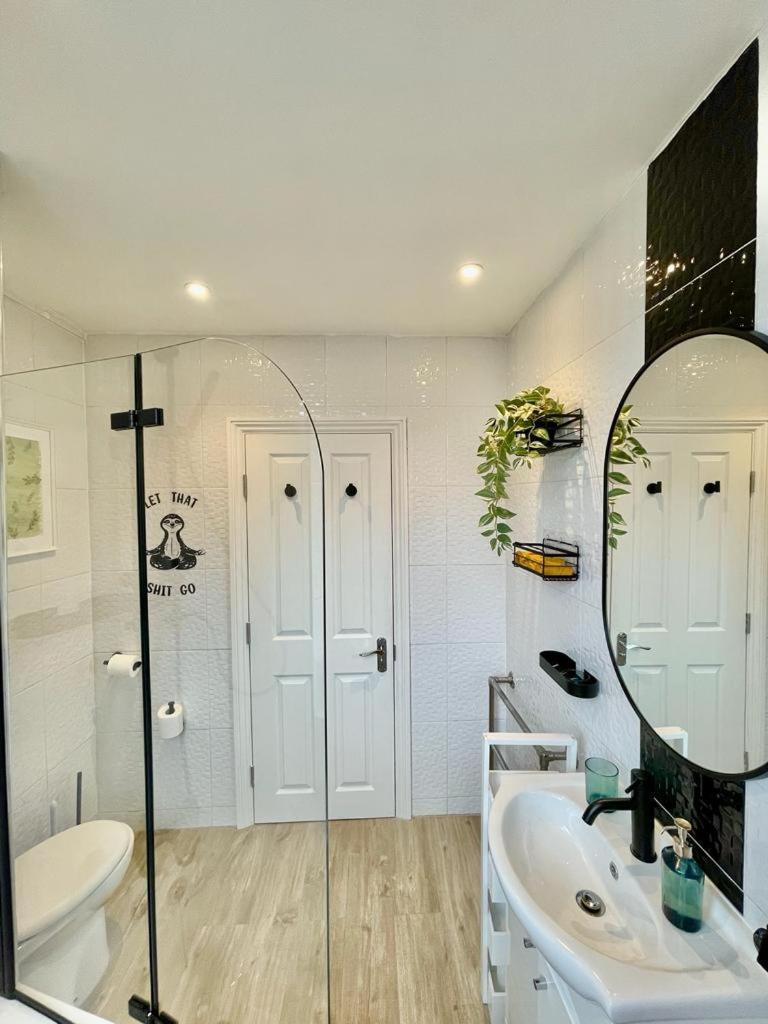 Stylish, Fully Equipped Beside Hyde Park Appartement Londen