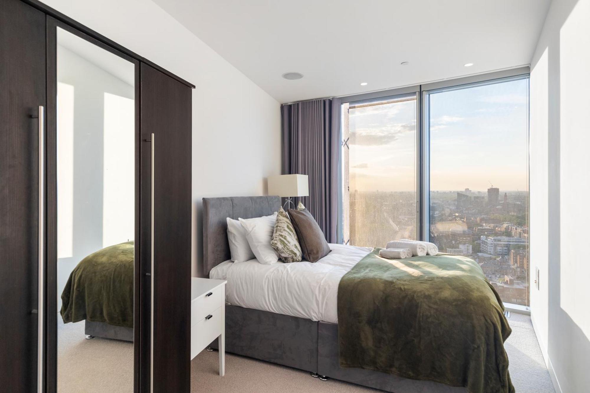 Apartment Skyline Views Luxury 3 Bedroom Free Parking