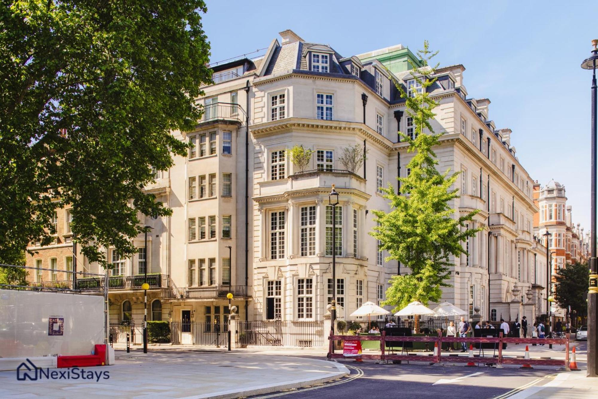 5 Mins Walk To Selfridges, Mayfair Retreat