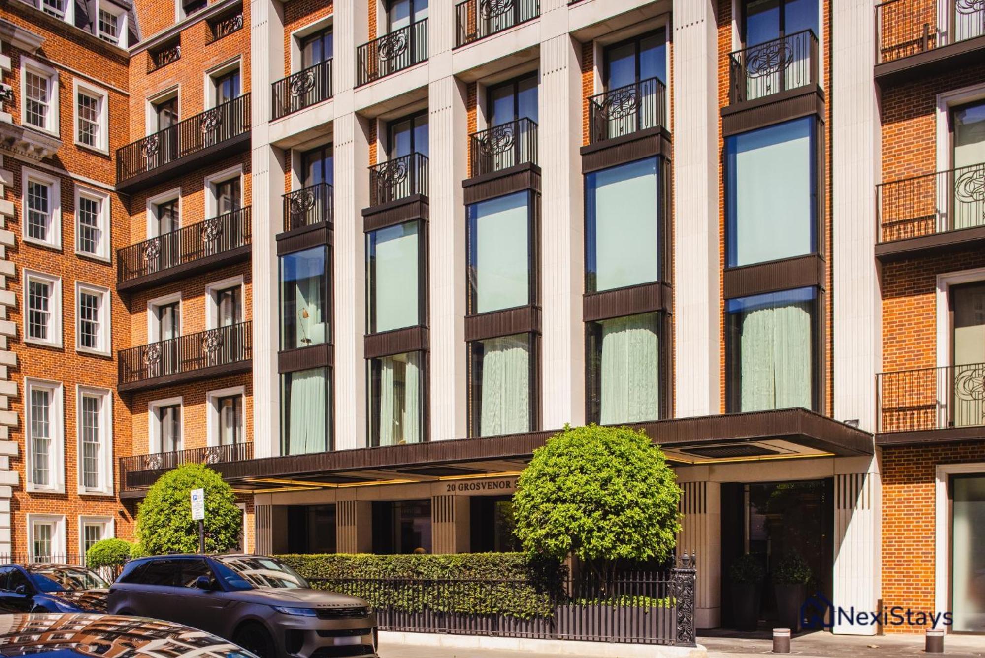 5 Mins Walk To Selfridges, Mayfair Retreat Apartment