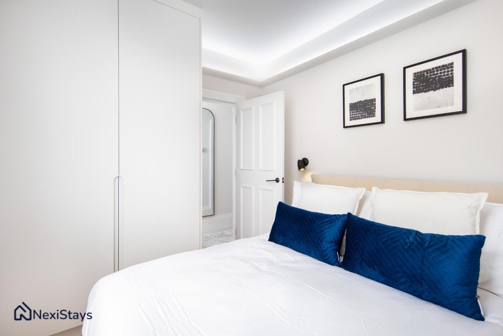 Apartment 5 Mins Walk To Selfridges, Mayfair Retreat London