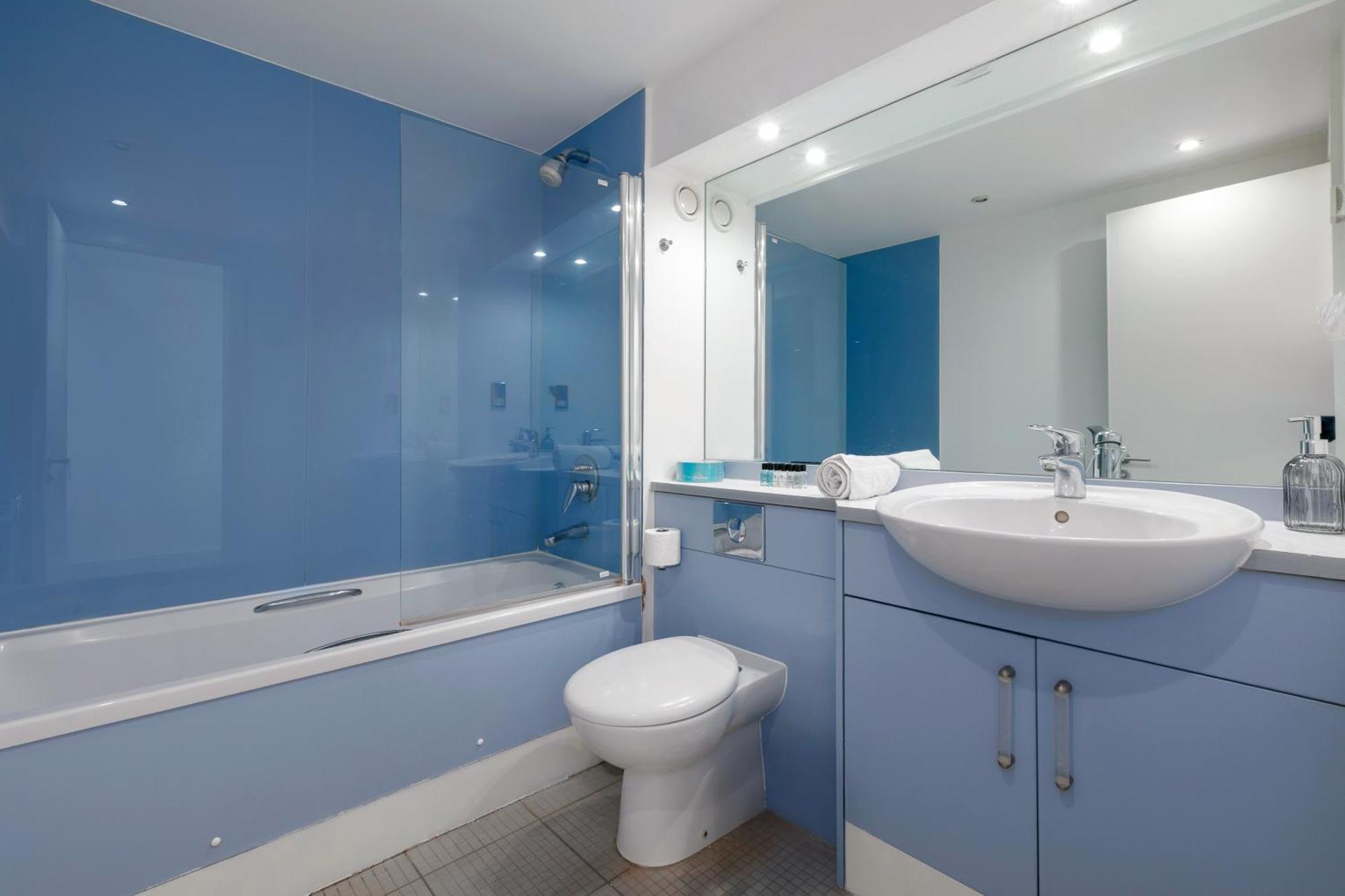 Pics Worthy 2 Bedroom 2 Bath Flat Thames View Sleep 6 Apartment