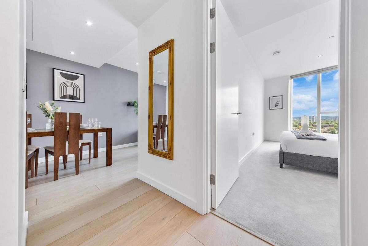 Sky Scraper Luxury 1br Roof Terrace And Gym *