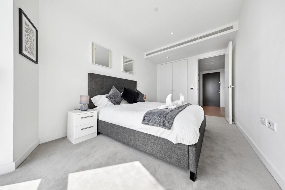 Sky Scraper Luxury 1br Roof Terrace And Gym Apartment