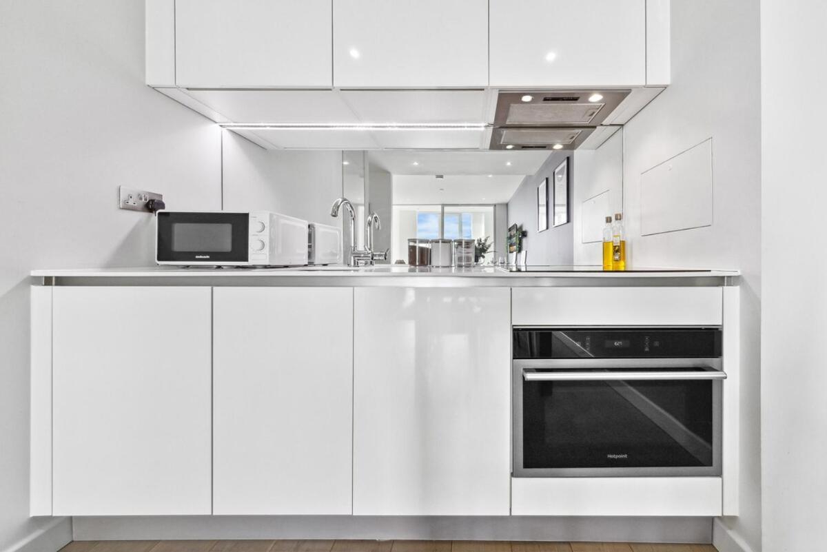 Apartment Sky Scraper Luxury 1br Roof Terrace And Gym