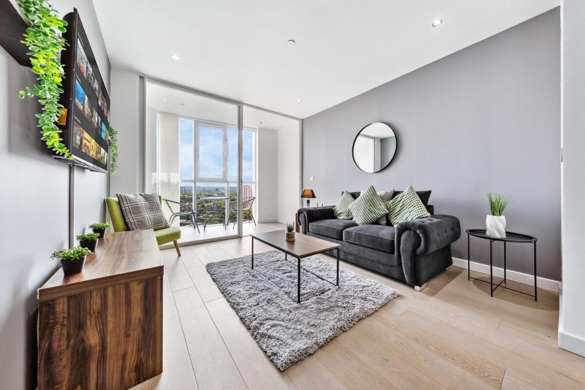 Sky Scraper Luxury 1br Roof Terrace And Gym Apartment *