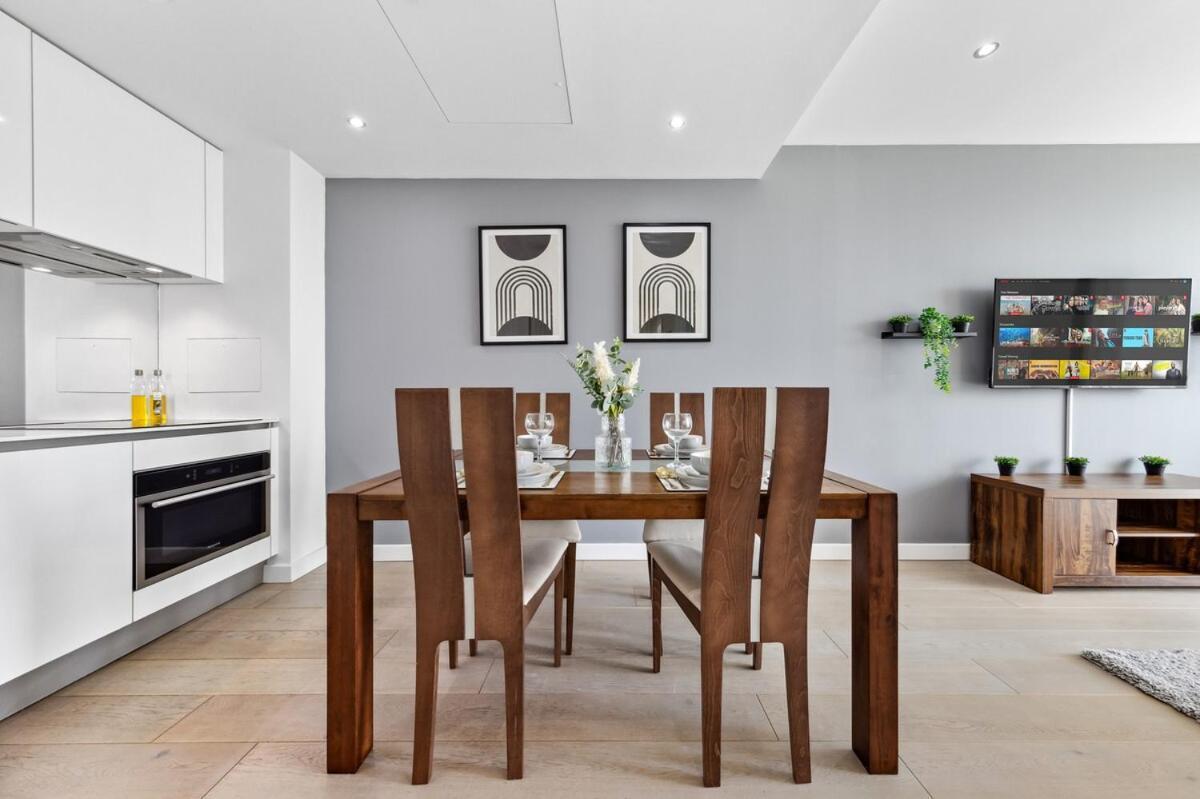 Sky Scraper Luxury 1br Roof Terrace And Gym
