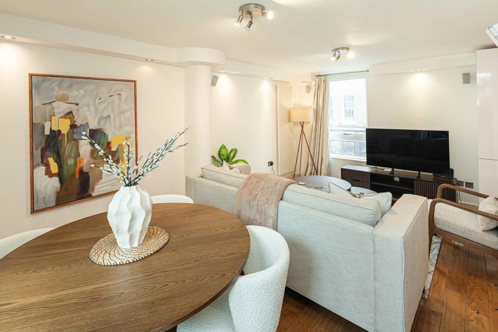Stylish 3bd Flat In Prime Covent Garden Location