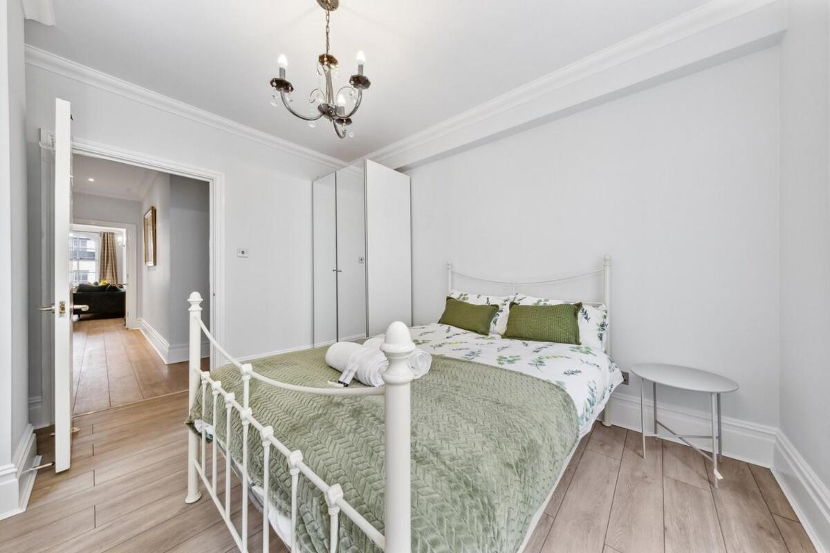 Spacious 3br Flat Walk To Oxford Street Tube Apartment *