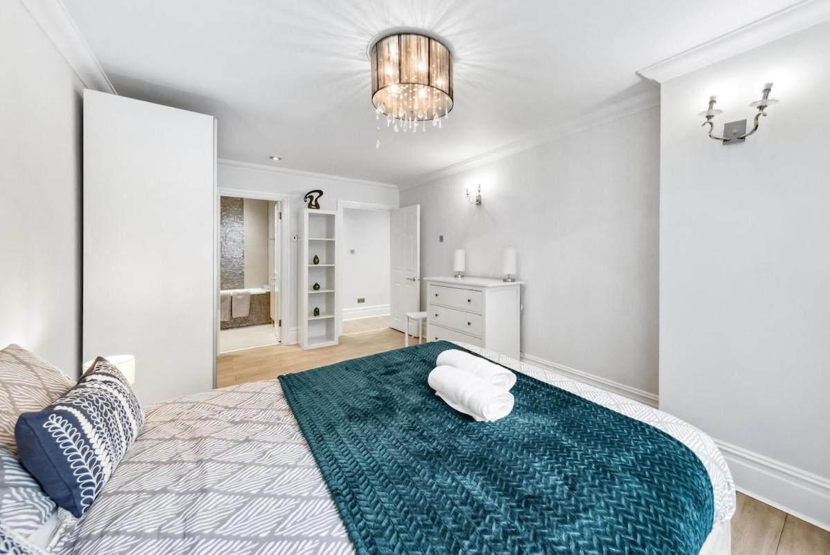 Spacious 3br Flat Walk To Oxford Street Tube Apartment London