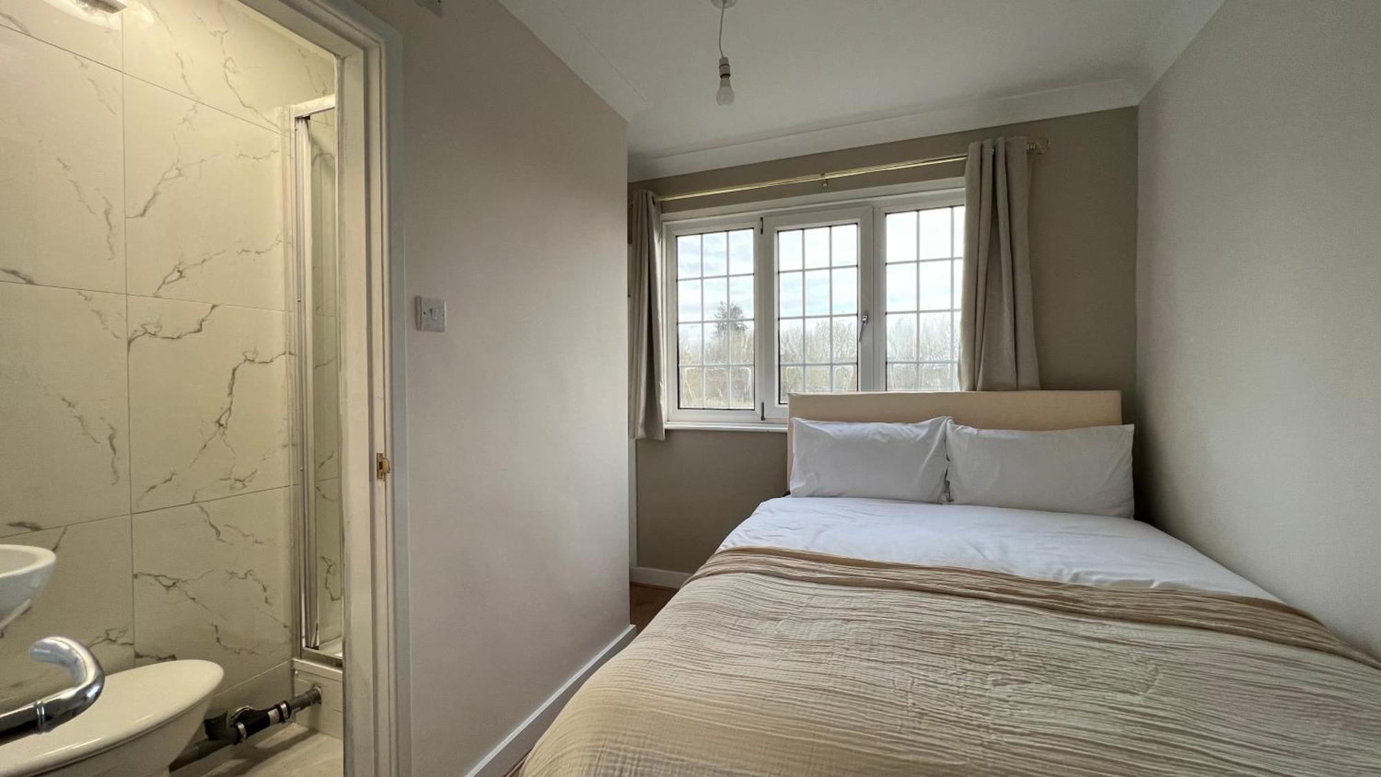 Homely 5-bed Greenwich With Free Parking And A Large Garden
